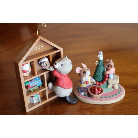 Vtg Lot Of 4 Hallmark Christmas Ornament Tin Snowman Critters Animal Forest Hedg - Picture 4 of 16